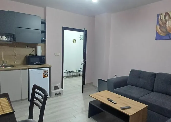 борови хълмове * פמפורובו